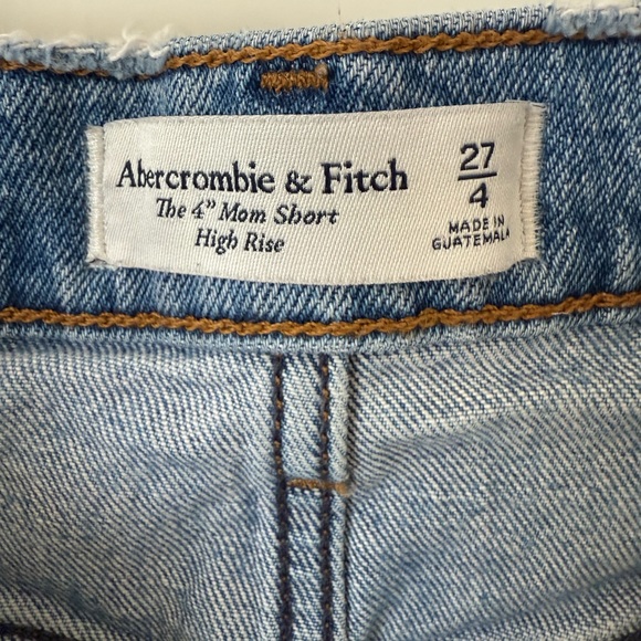 Abercrombie & Fitch High Rise Mom Jean Shorts – Distressed | Size 27 - Picture 3 of 4